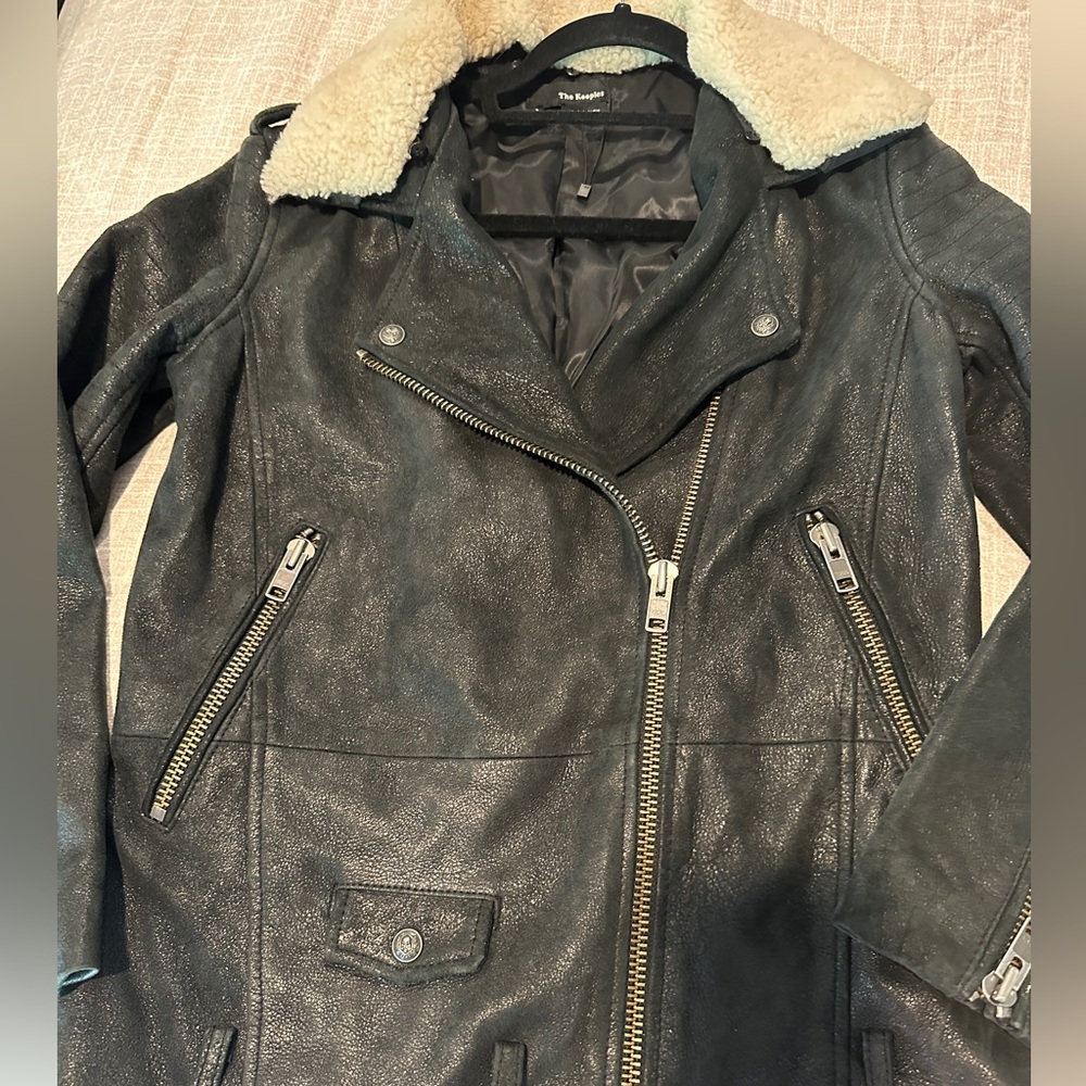 The Kooples Soft Black Leather Biker Jacket. Detachable Fleece Collar. Like New. - Picture 5 of 12